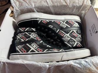 Vans Nintendo Sk8-Hi size 9