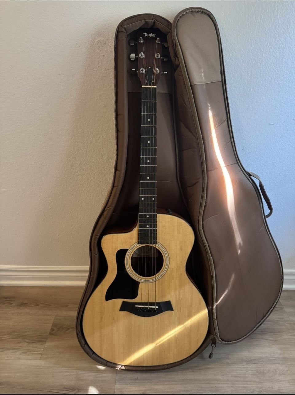 Left Handed Taylor Guitar Acoustic /Electric