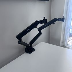 Dual Monitor Arms 