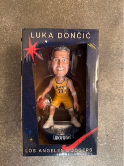 Luka Dončić Lakers #77 Bobblehead From Dodger Stadium