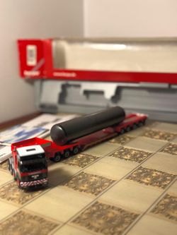 Herpa MAN E2000 1:87 Scale Model Truck with Goldhofer Trailer