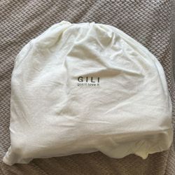 New G.I.L.I Purse 