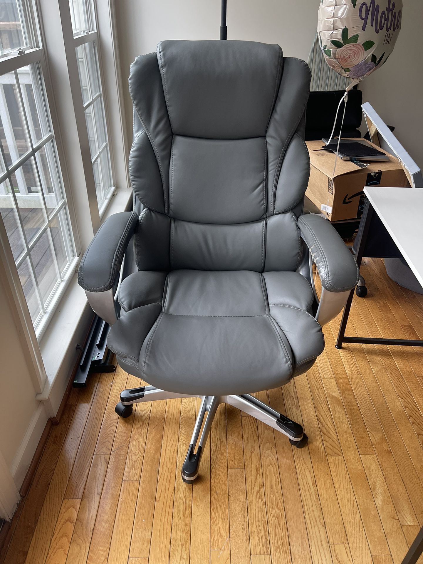 Great gaming chair/office chair 