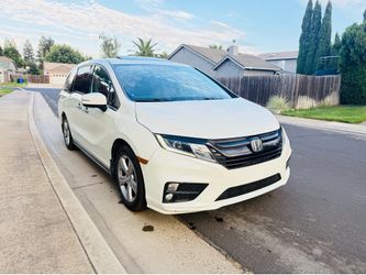 2019 Honda Odyssey EX-L 8 passenger CLEAN