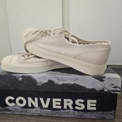 Converse shoes