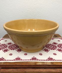 Beautiful 1920’s-30’s Large 15” Vintage Yellowware Bowl Pacific Pottery