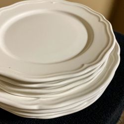 Decorative dishes 