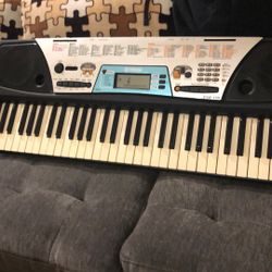 Yamaha Keyboard Park-170