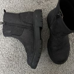 Girl Boots 