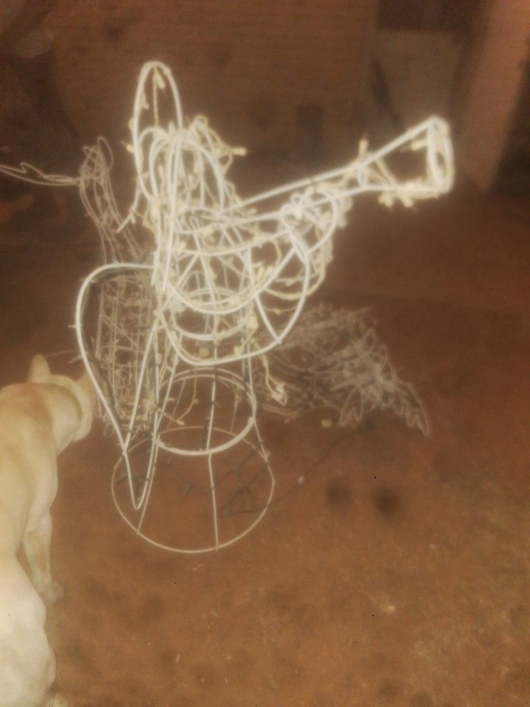 Vintage metal Angel,4 metal Reindeer, And 1 Sleigh All Vintage