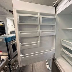 Viking Refrigerator 36”Inch Bottom Freezer