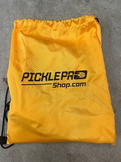 Pickleball court floor dividers