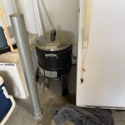 Refrigerators, Turkey Fryer, Kitchen appliances & more