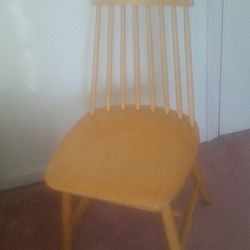 Oak wooden chair only one