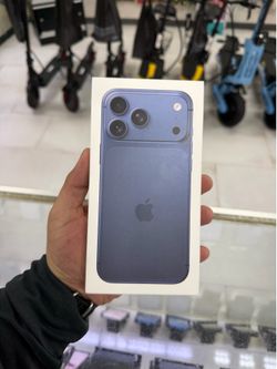 iPhone 17 Pro Max Unlocked 256GB! Finance for $50 down payment!!