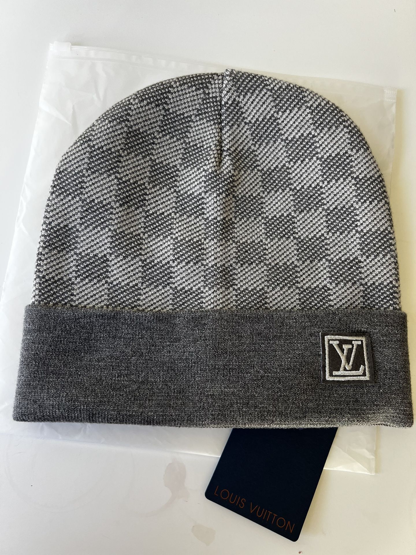 Louis Vuitton Hat Brand New Unwear