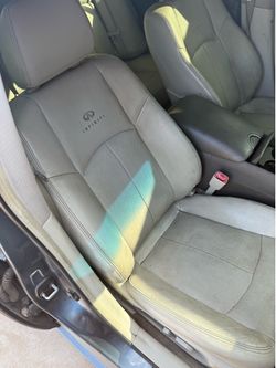 Infiniti g37 interior
