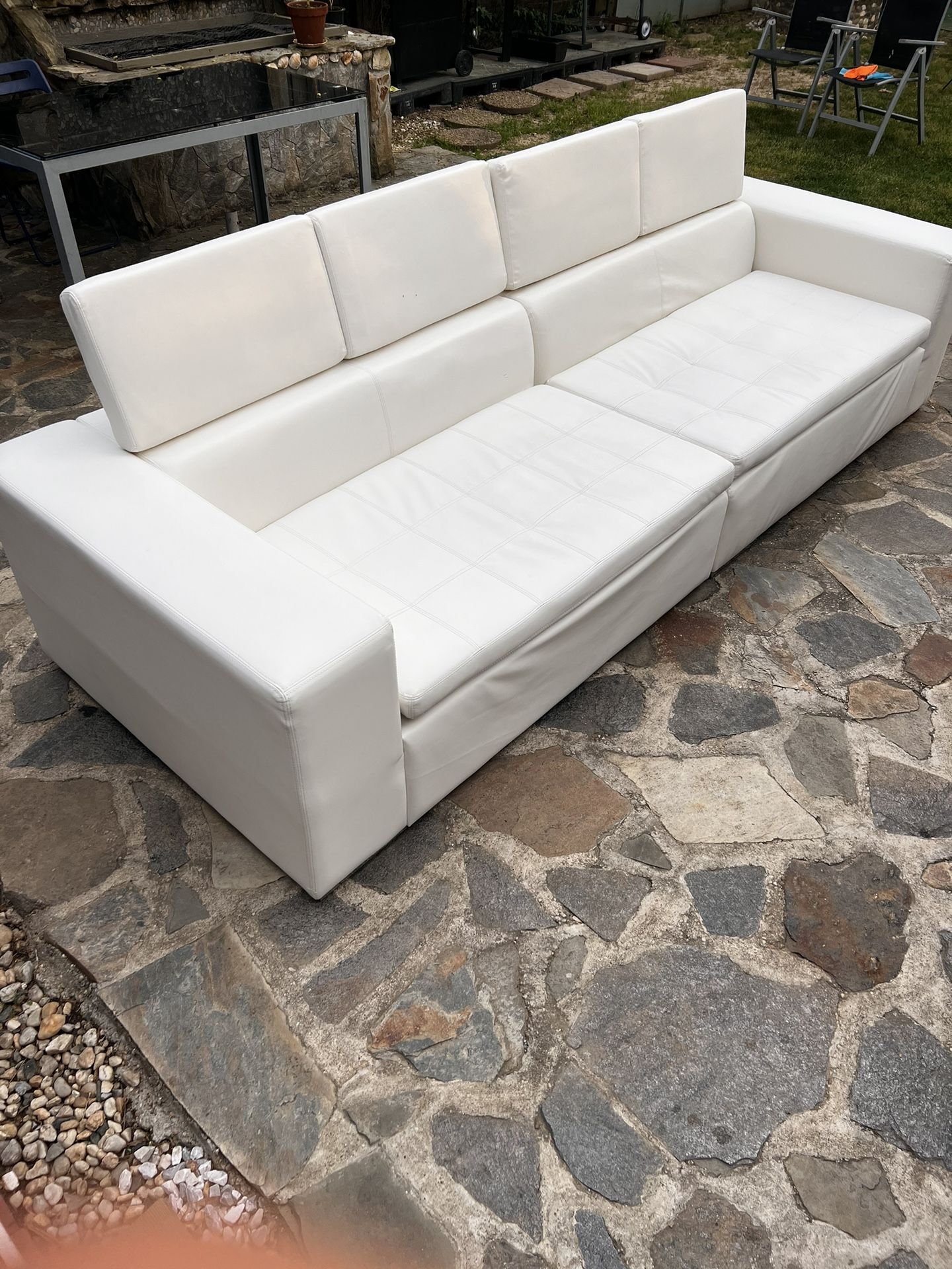 Modani 2 Section Modern Sofa - White