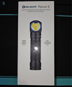 OLIGHT FLASHLIGHT PERUN 3 