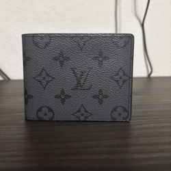 Louis Vuitton Monogram Canvas Multiple Wallet