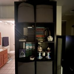Bookshelf 