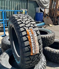 LT265/70R18 Arroyo R/T Set Of 4 New Tires
