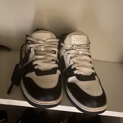 Black And White Offwhite Out Of Office Size 11