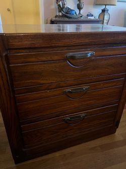 Wood dresser