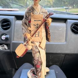 Vintage Silk Nishi Japanese Geisha Doll