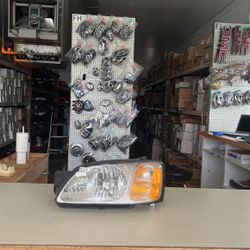 2000 To 2004 Subaru Legacy Headlight Driver Side Assembly #869 FH201