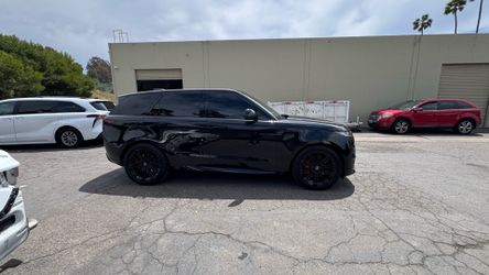 2024 Range Rover Sport Dynamic SE – Rare Blacked-Out Spec – $85,000