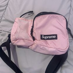 Supreme Side Bag SS 22
