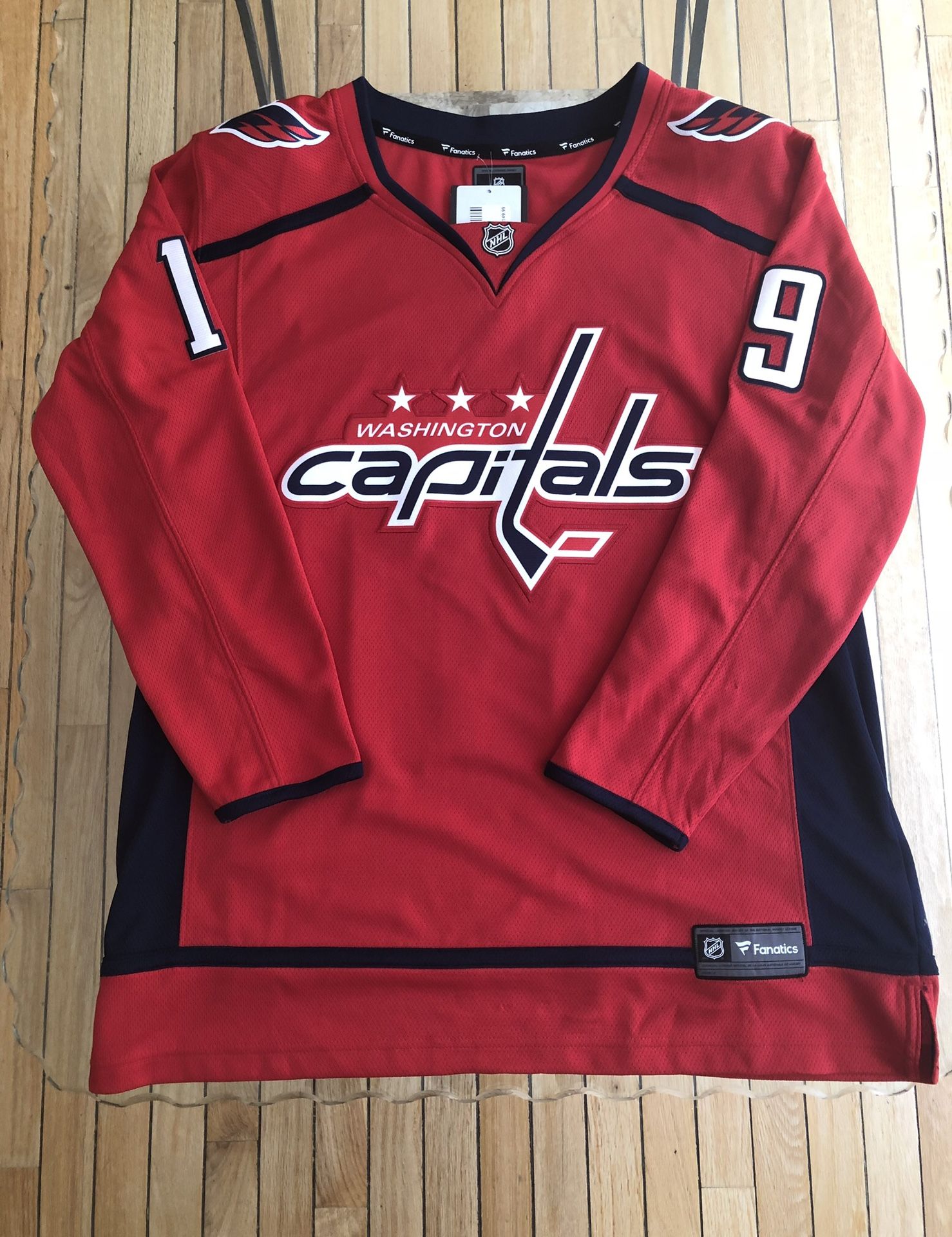 Women’s caps jersey