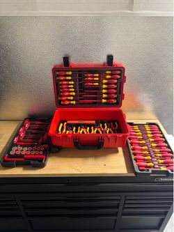 Wiha 80 piece master electrician tool set
