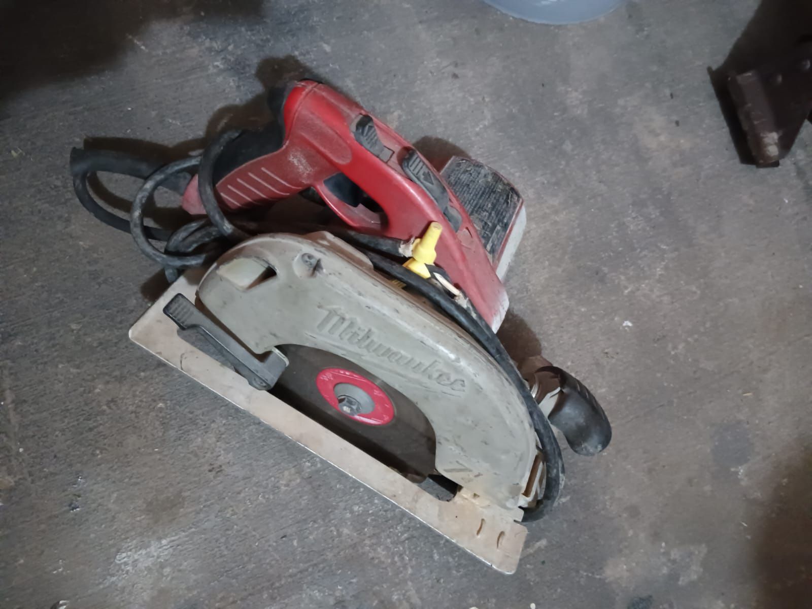 Milwaukee Circule Saw 