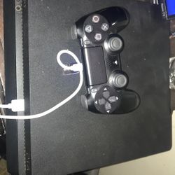 PS4 Slim Model
