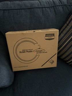🔥 BRAND NEW SEALED — 30 HANGERS ONLY $10! 🔥
