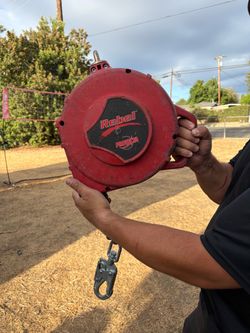 SRL fall restraint