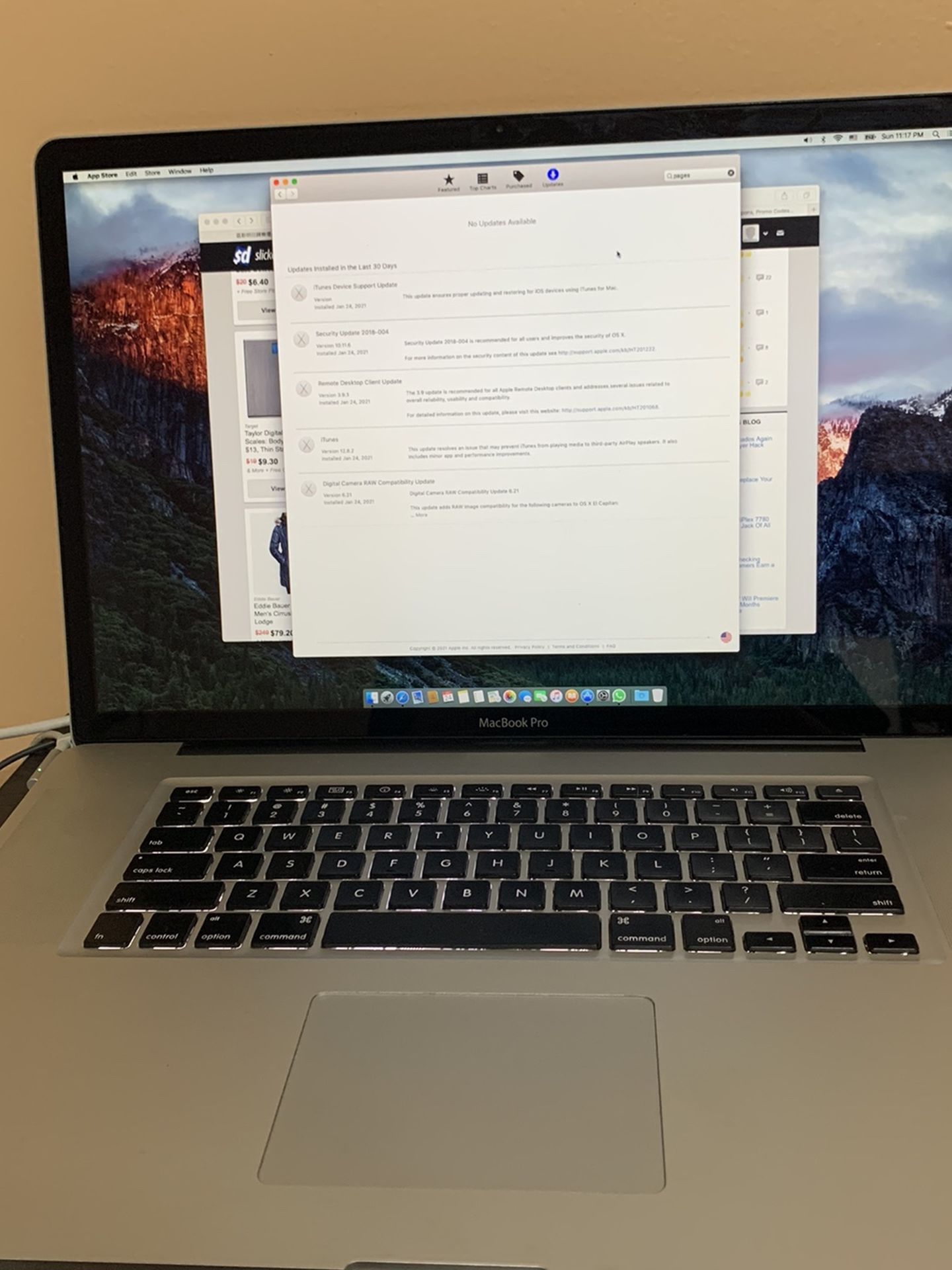 Apple MacBook Pro 17 Inch 2.93ghz