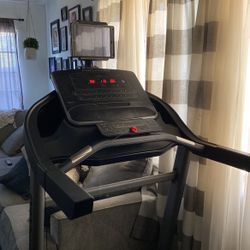 Treadmill With Desk