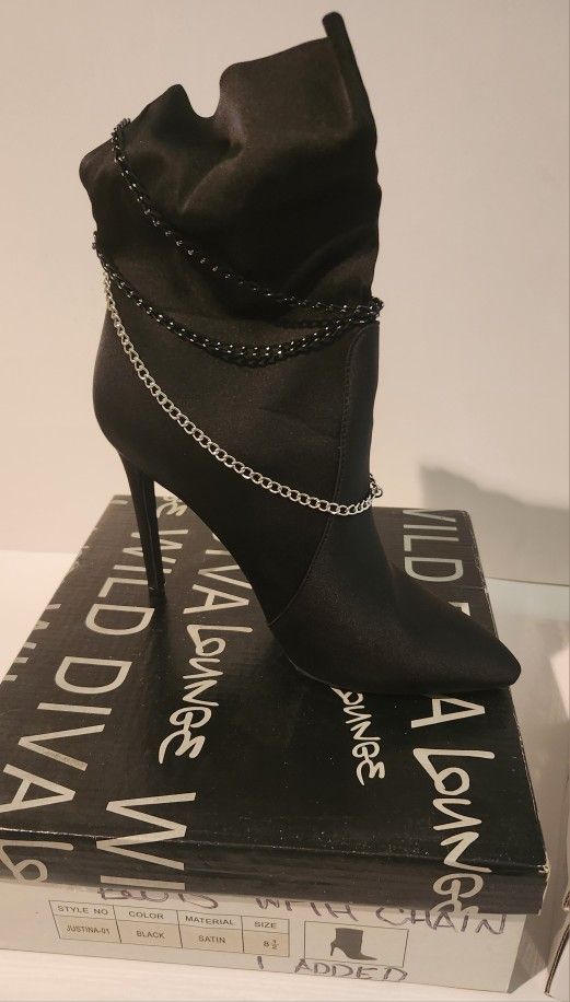 Women's Black Thin Chain Bootie Heels Size 8 1/2