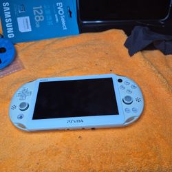 Ps Vita 2000
