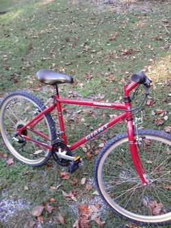 GIANT IGUANA 21 SPD 26" WHEELS COLLECTORS BIKE SWEET RIDE