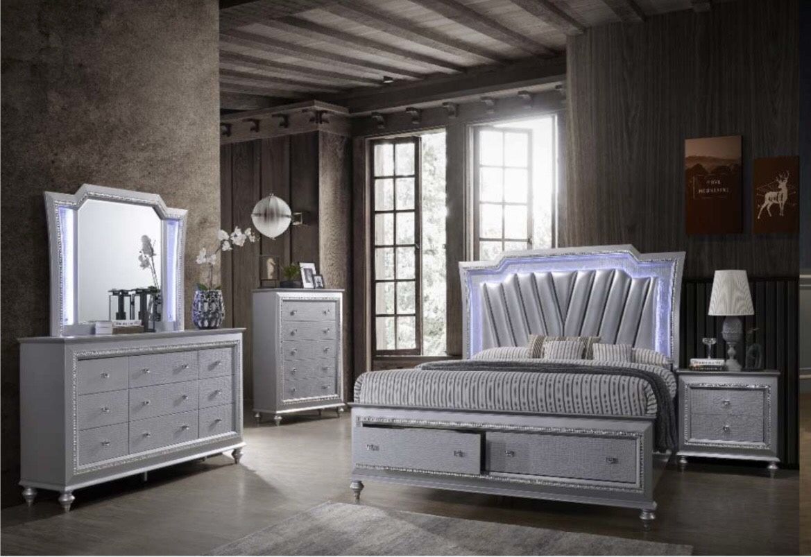 4 Pc Queen Bedroom Set