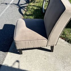 Armless Side Chair