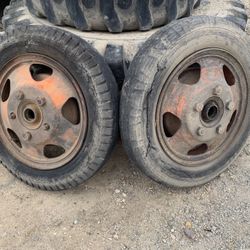 1(contact info removed) Old Truck Wheels Rims With Hubs 20 In $80 