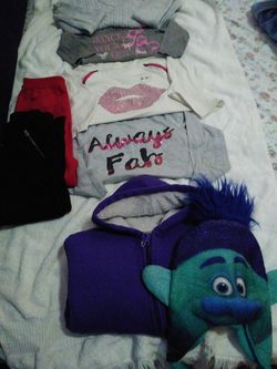 Assorted girls clothing size 4-5