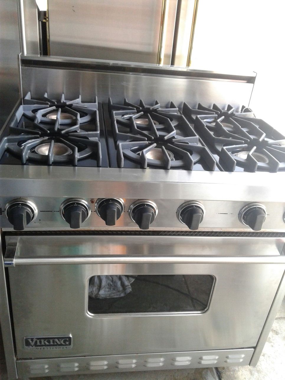VIKING STOVE PROFESSIONAL 36"