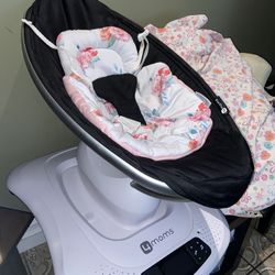 4moms  MamaRoo Swing