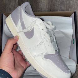 Jordan 1 Low “ Atmosphere Grey”